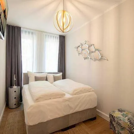Maxim App 1 Apartment