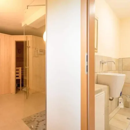 Apartment Maxim App 1